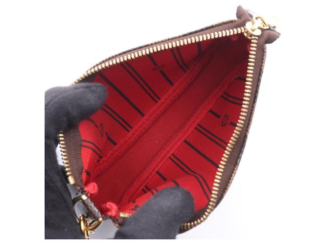 Louis Vuitton Mini Pochette Accessoires Marrone Rosso Damier ebene - vista 3