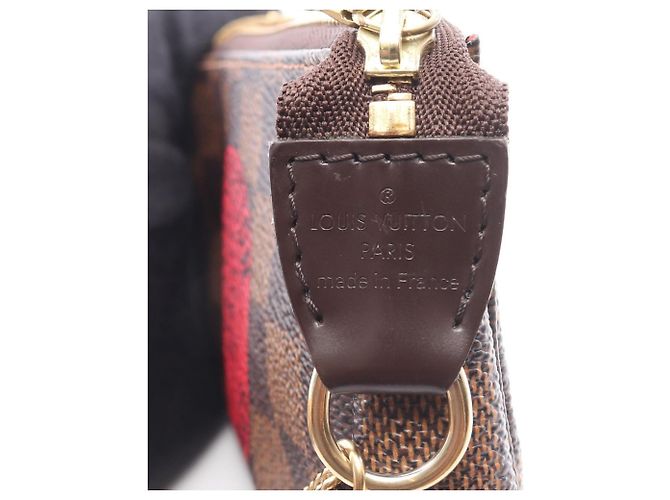 Louis Vuitton Mini Pochette Accessoires Marrone Rosso Damier ebene - vista 4