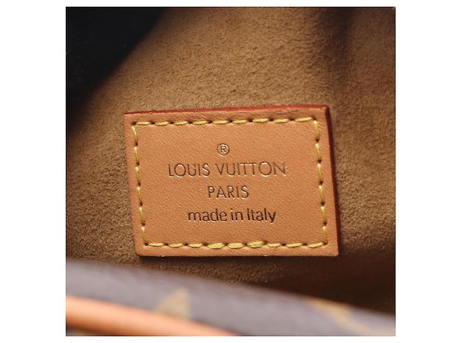 Louis Vuitton Boite Chapeau Souple Shoulder Bag Marrom Monograma - vista 4