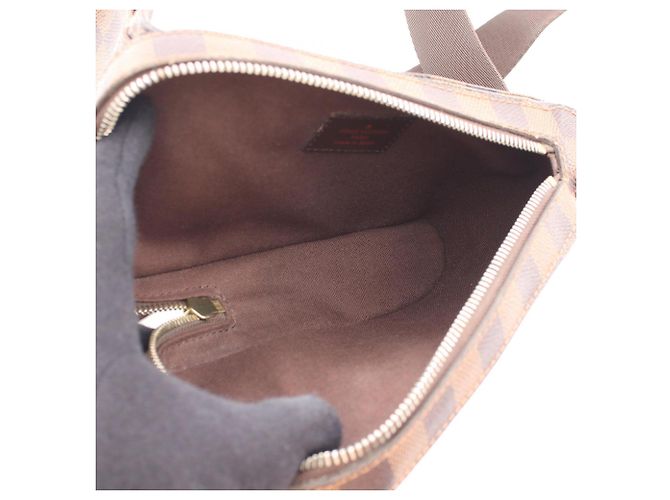 Riñonera Louis Vuitton Geronimos Castaño - vista 3