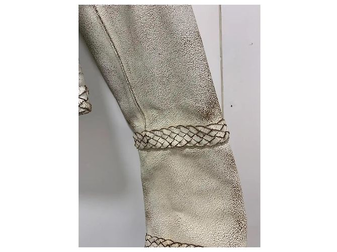 Givenchy jaqueta curta de couro branco com acabamento trançado - vista 3