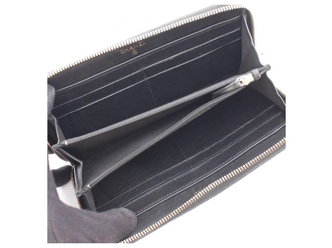 Portafoglio lungo rotondo Chanel Coco Mark con borchie Nero - vista 3