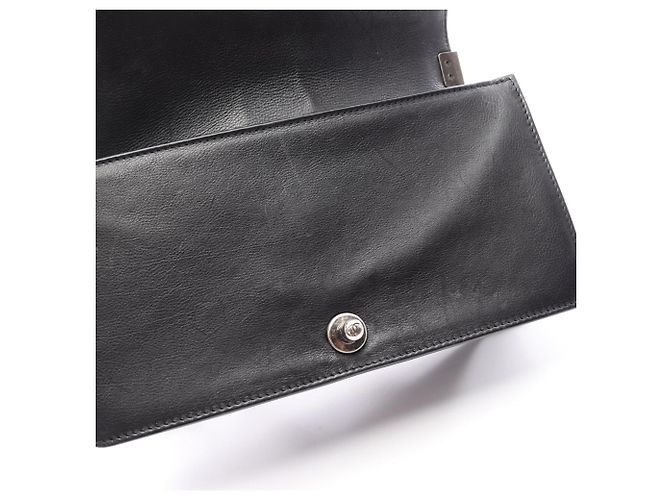 Borsa a tracolla Boy di Chanel in agnello nero - vista 8
