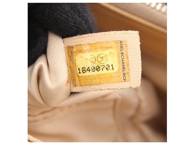 Borsa Tote Chanel Matelassé Grand Shopping Beige - vista 5