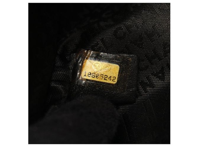 Timeless Borsa a tracolla Chanel Matelassé con logo Coco in rilievo Nero - vista 5