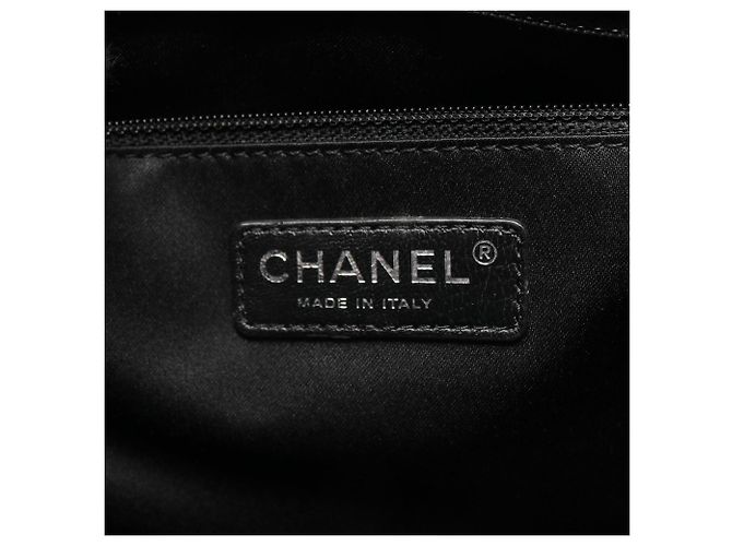 Borsa Tote Chanel Matelassé Grand Shopping Nero - vista 4