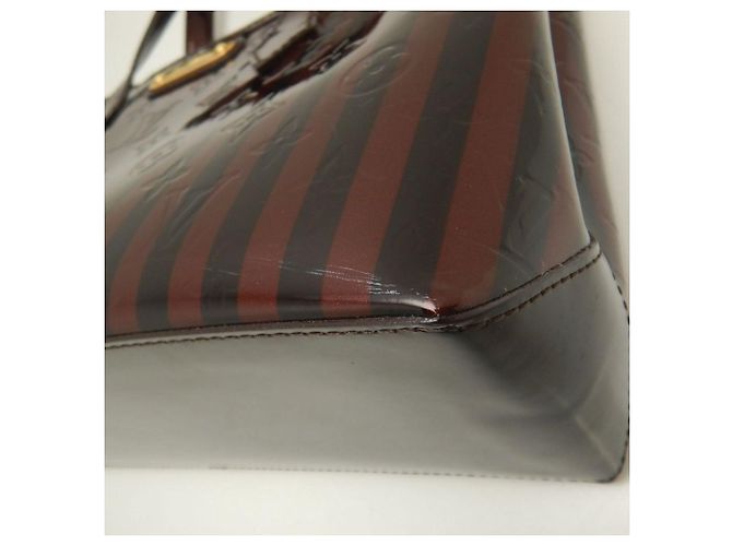 Borsa Louis Vuitton Monogram Vernis Wilshire PM Bordò - vista 14