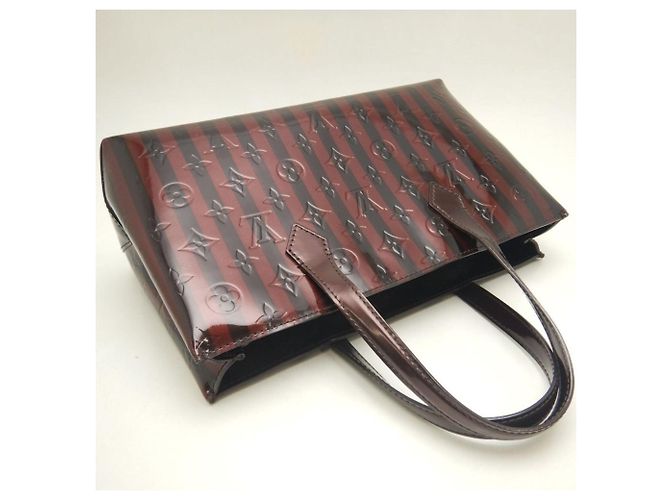 Borsa Louis Vuitton Monogram Vernis Wilshire PM Bordò - vista 3