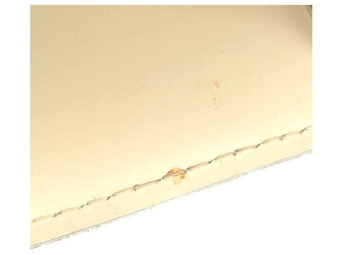 Borsa a Spalla Louis Vuitton Epi Passy GM Bianco sporco - vista 5