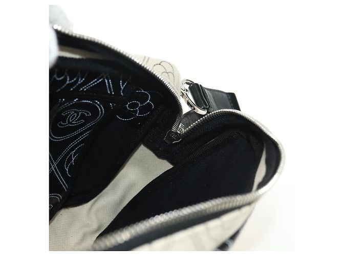 CHANEL Camelia Shoulder Bag Beschichtetes Canvas Weiß Schwarz CC Auth 182034SAV - Ansicht 21