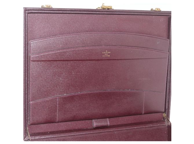 LOUIS VUITTON Taiga President Briefcase Acajou M30006 LV Auth 181846 Marrone - vista 19