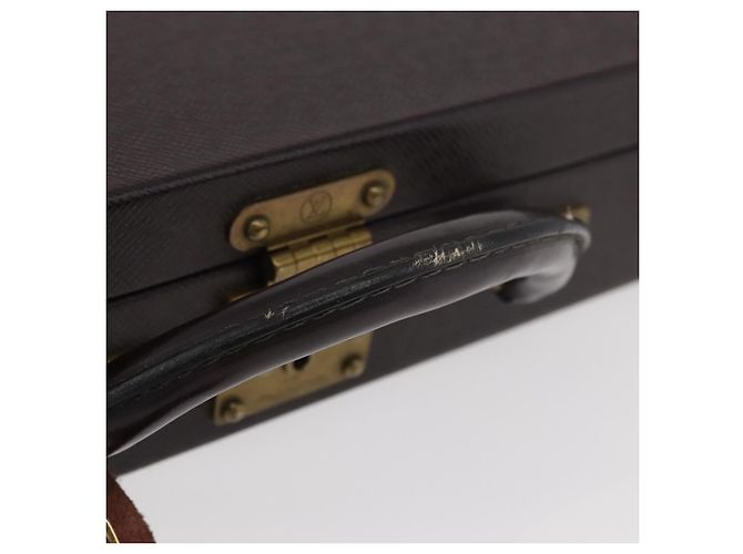 LOUIS VUITTON Taiga President Briefcase Acajou M30006 LV Auth 181846 Marrone - vista 7