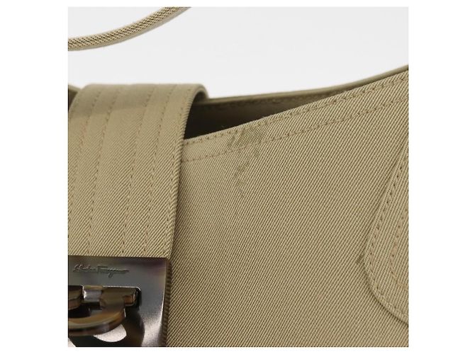 Borsa a tracolla Salvatore Ferragamo Gancini in tela beige e argento Auth BA13175 - vista 17
