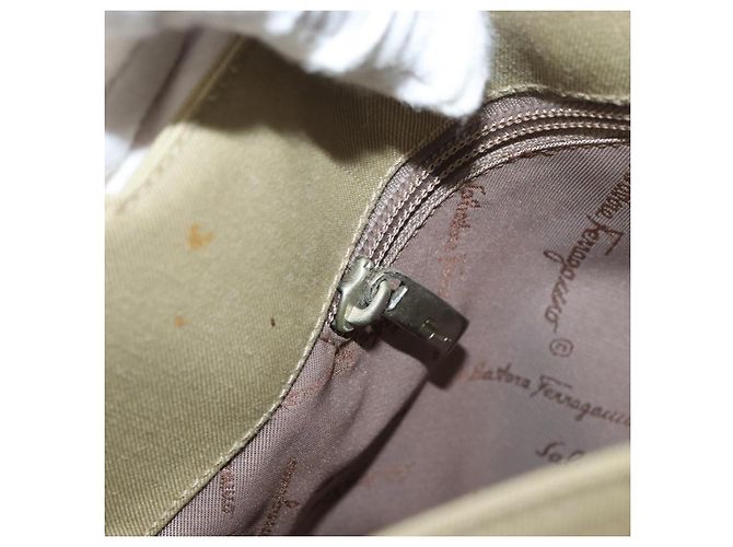 Borsa a tracolla Salvatore Ferragamo Gancini in tela beige e argento Auth BA13175 - vista 27