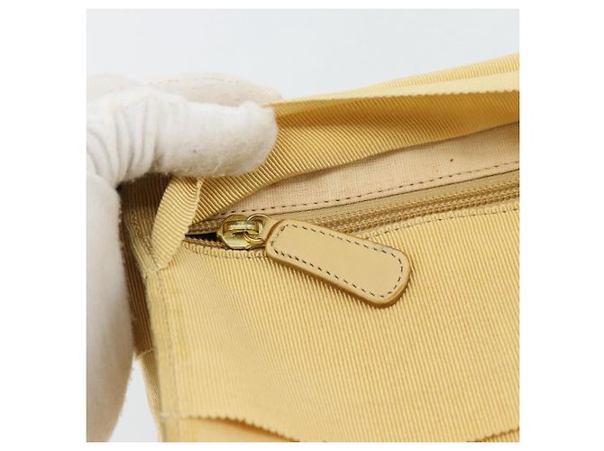 Borsa a tracolla con catena Salvatore Ferragamo in tela e pelle beige oro Auth ka4517A - vista 14