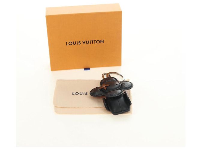 LOUIS VUITTON Monogram Eclipse Portachiavi di Vivienne Charm MP1998 Auth 181294M Monogramma - vista 18