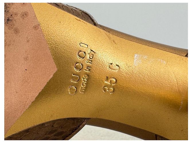 Gucci D'Orsay Pumps aus braunem Pythonleder - Ansicht 3