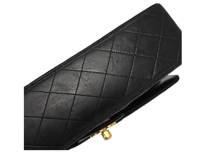 Chanel Timeless - Classic Double Flap Bag Leather medium Nero - vista 3