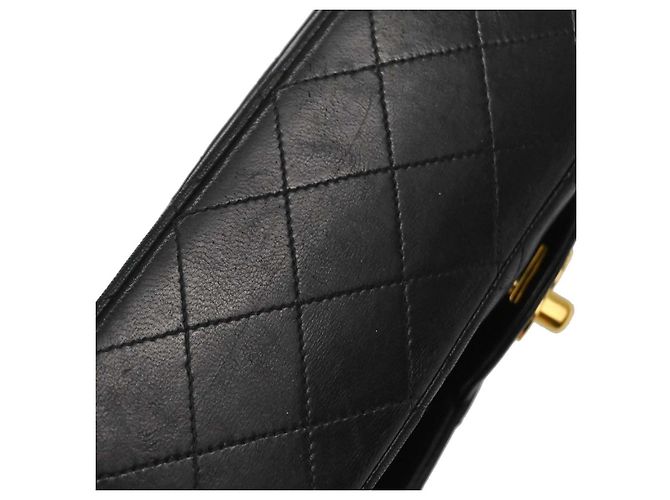 Chanel Timeless - Classic Double Flap Bag Leather medium Nero - vista 4