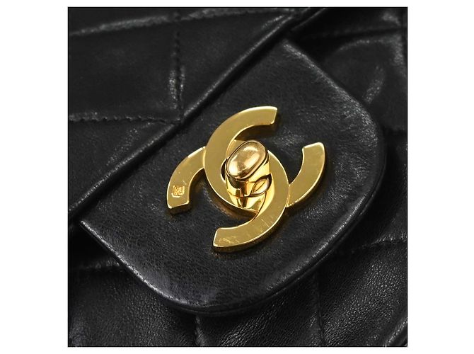 Chanel Timeless - Classic Double Flap Bag Leather medium Nero - vista 6