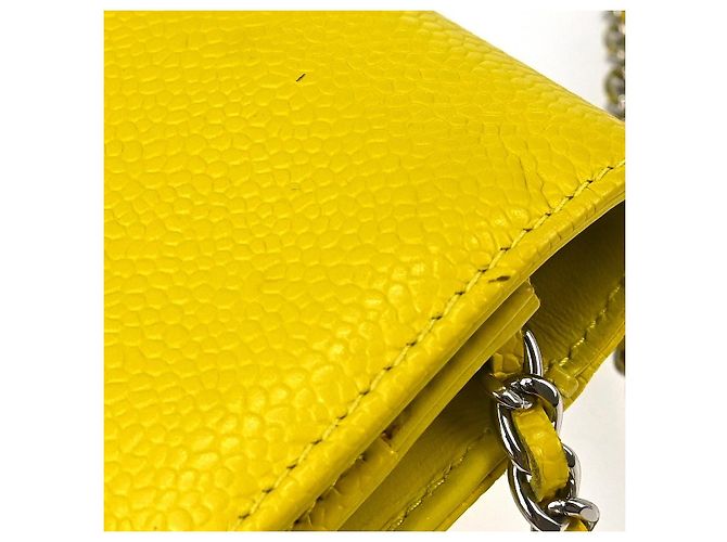 Wallet On Chain Portafoglio con catena Chanel Caviar Giallo - vista 4