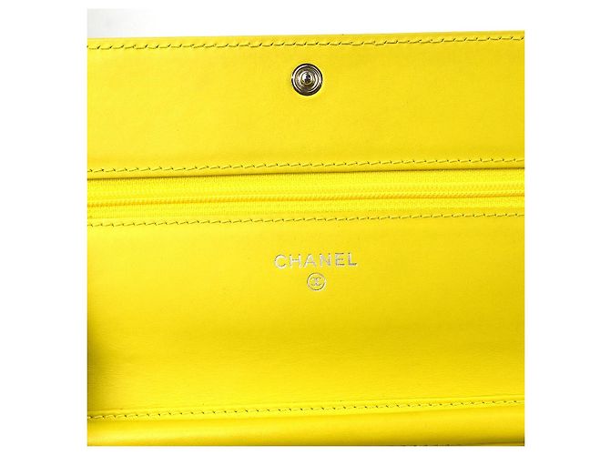 Wallet On Chain Portafoglio con catena Chanel Caviar Giallo - vista 6