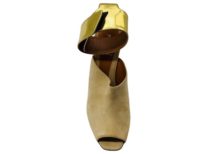 Sandali con tacco block in scamosciato e pelle con borchie beige / oro Fendi - vista 4