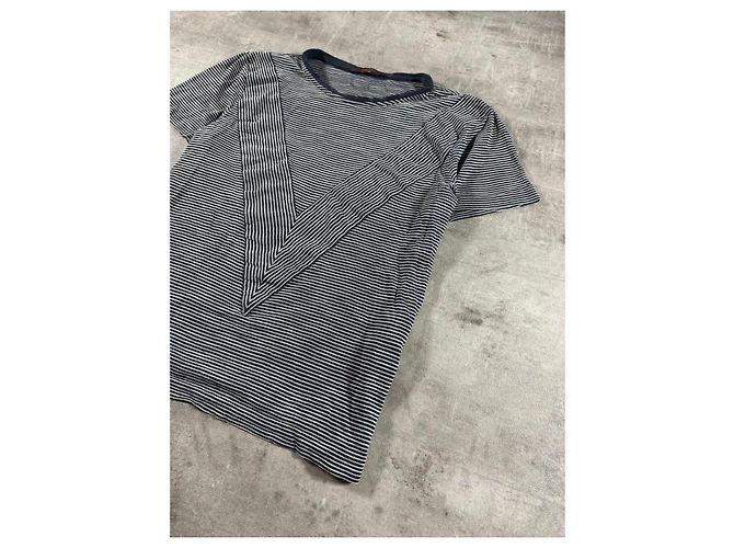 T-shirt Louis Vuitton a righe con dettaglio V Nero Bianco - vista 4
