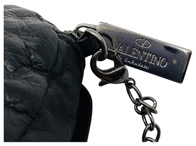 Valentino Garavani Mini borsa a tracolla in pelle nera con rosetta Valentino Porpora - vista 4