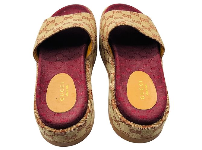 Sandali Slide Gucci Monogramma GG Beige / Rosso Mattone - vista 5