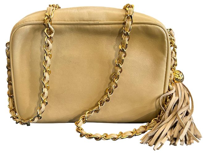 Camera Borsa a tracolla Chanel Triple CC Lambskin Tassel Chain 1994 - vista 4