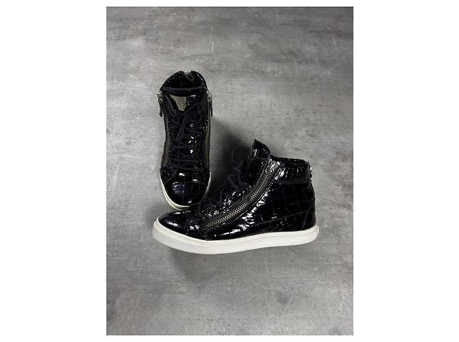 Sneakers Giuseppe Zanotti Donna Pelle Vernice Nera Effetto Coccodrillo - vista 2