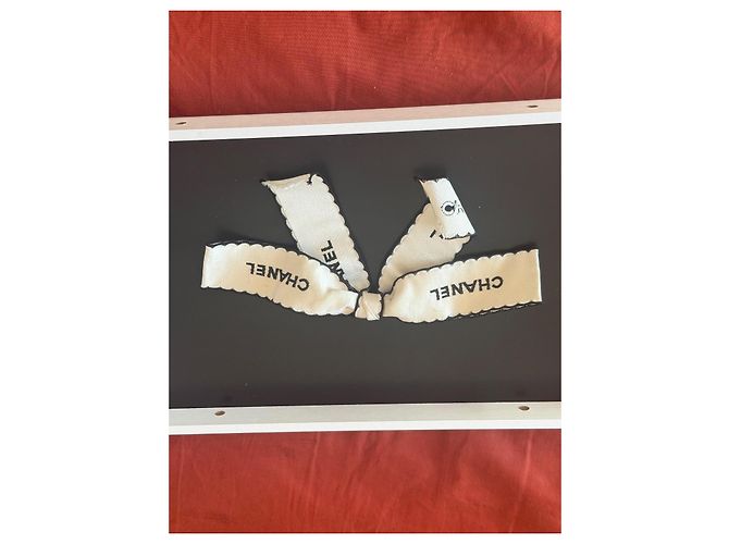 Broche Ruban en Soie Blanche Chanel - vue 5