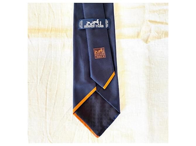 Cravatta in seta Hermès blu navy - vista 4