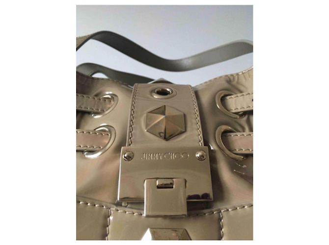 Jimmy Choo Borsa a Secchiello in Pelle Vernice Beige - vista 2