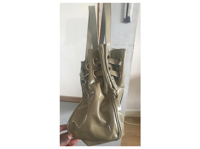 Jimmy Choo Borsa a Secchiello in Pelle Vernice Beige - vista 4
