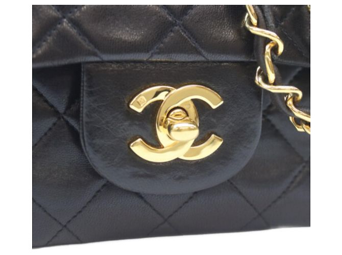 Borsa a tracolla Chanel A01113 in agnello Double Flap Nero - vista 6