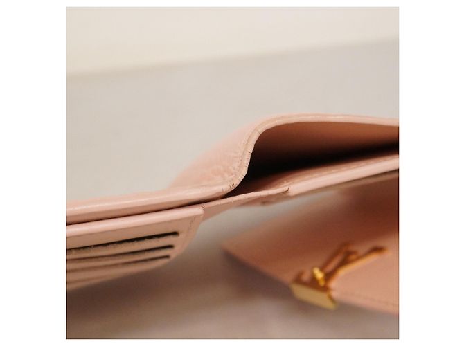 Capucines Louis Vuitton Tri-fold Wallet Pink - Ansicht 8