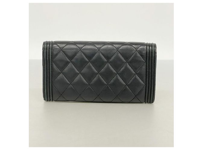 Chanel Boy Long Wallet aus schwarzem Lammleder - Ansicht 9