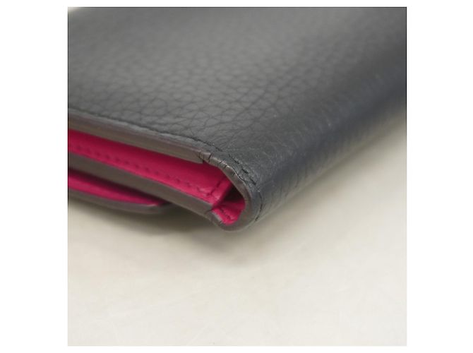 Capucines Louis Vuitton Tri-Fold Wallet in Noir Schwarz - Ansicht 5