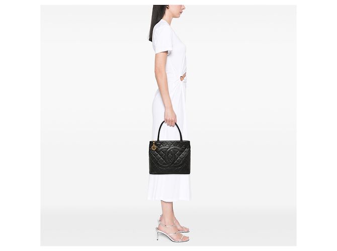 Tote Chanel Black Caviar Medallion Nero - vista 7