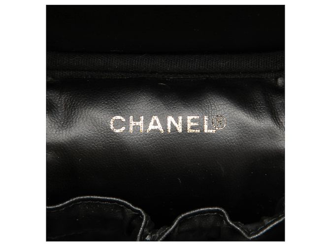 Vanity Beauty case Chanel Black CC Caviar Nero - vista 5