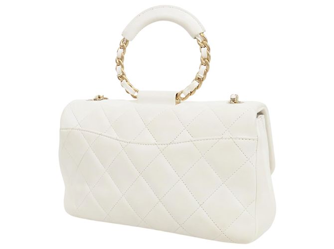 Chanel White Medium Lambskin In The Loop Flap Bianco - vista 2