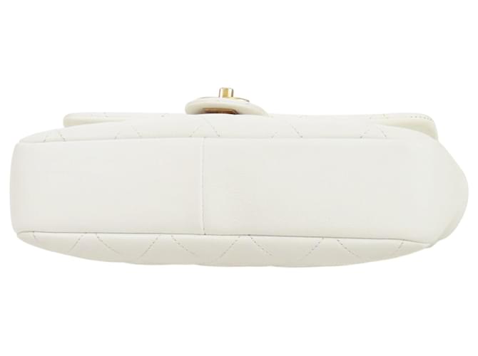 Chanel White Medium Lambskin In The Loop Flap Bianco - vista 3