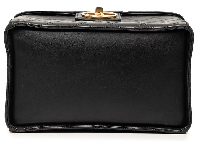 Vanity Beauty Case Chanel Black CC Stitched Calfskin Turnlock Nero - vista 3
