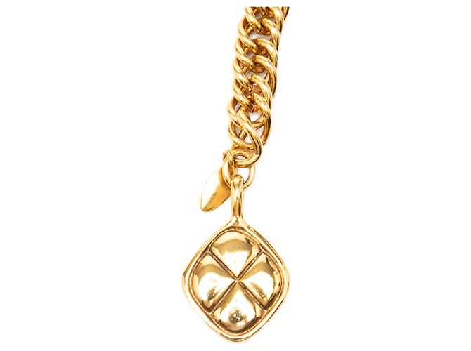 Cinturón Chanel Gold CC chapado en oro con cadena de colgantes acolchados Dorado - vista 2