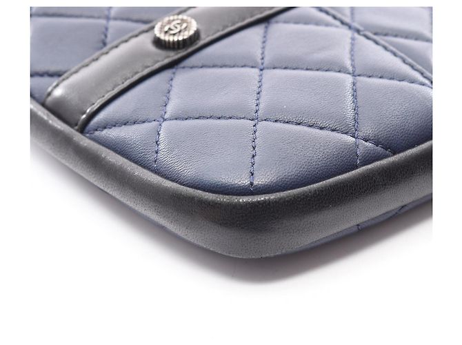 Borsa a tracolla Chanel Girl Nero Blu navy - vista 10