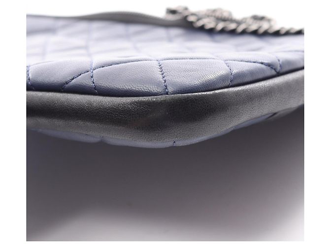 Borsa a tracolla Chanel Girl Nero Blu navy - vista 9