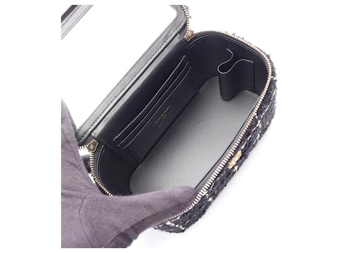 Borsa a tracolla vanity Chanel Coco Mark Nero Bianco - vista 3