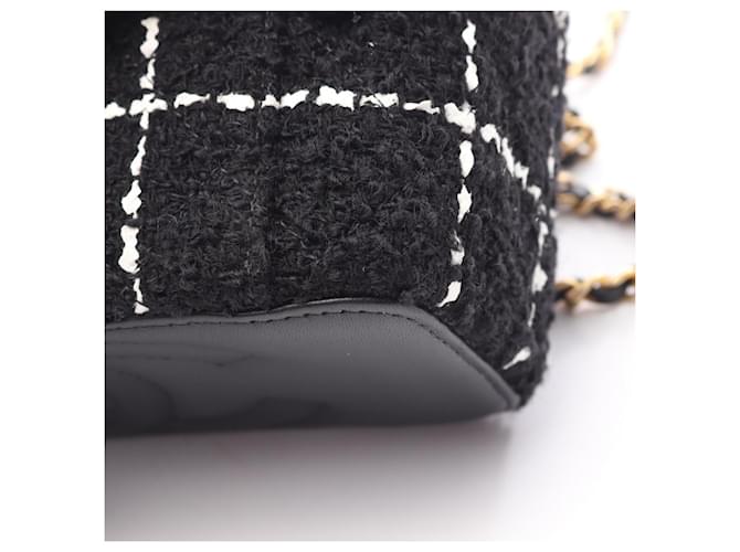 Borsa a tracolla vanity Chanel Coco Mark Nero Bianco - vista 6